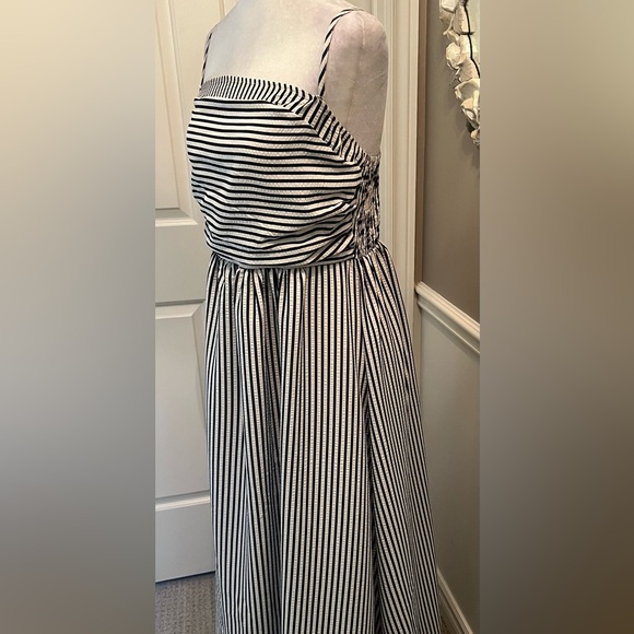 Striped Maxi Dress - Picture 4 of 4